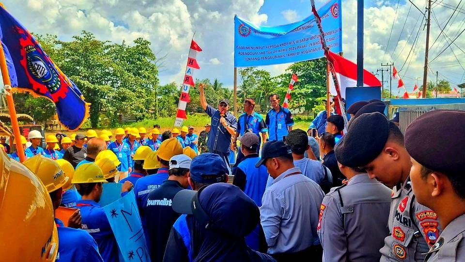 Bobrok Kantor KSOP Satui Tanah Bumbu Diancam Dibongkar! Tuntutan Demo Buruh Koperasi TKBM Akhirnya Dikabulkan